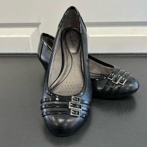 Life Stride Soft System black low wedge heels Size 6.5